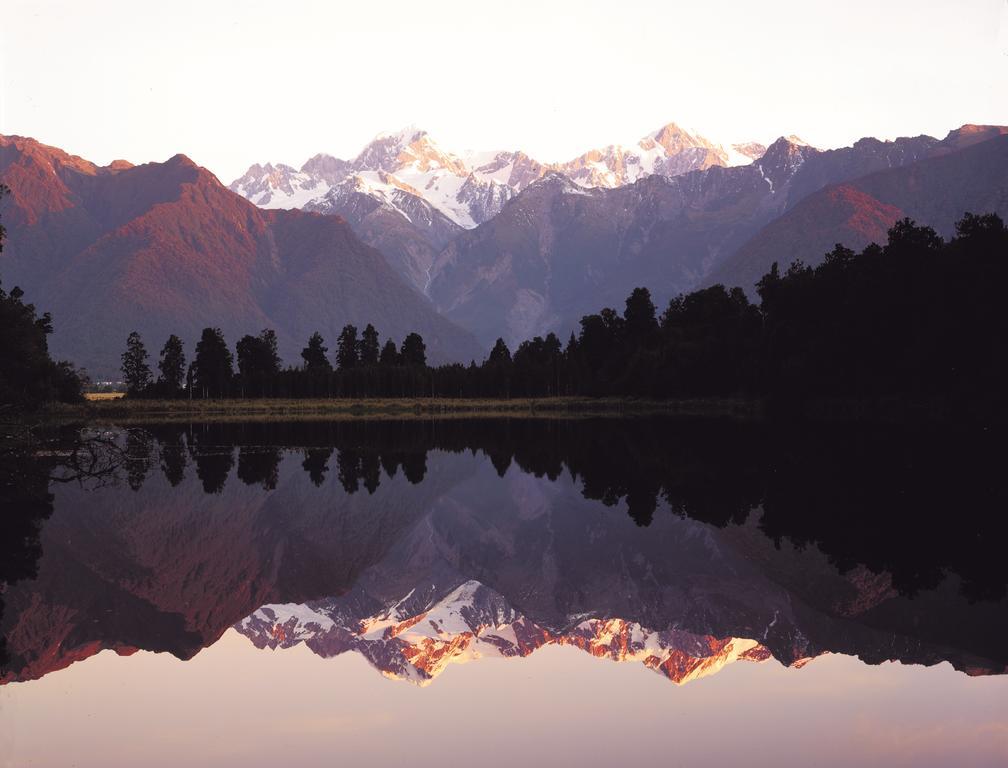 Te Weheka Boutique Hotel Fox Glacier Exterior photo