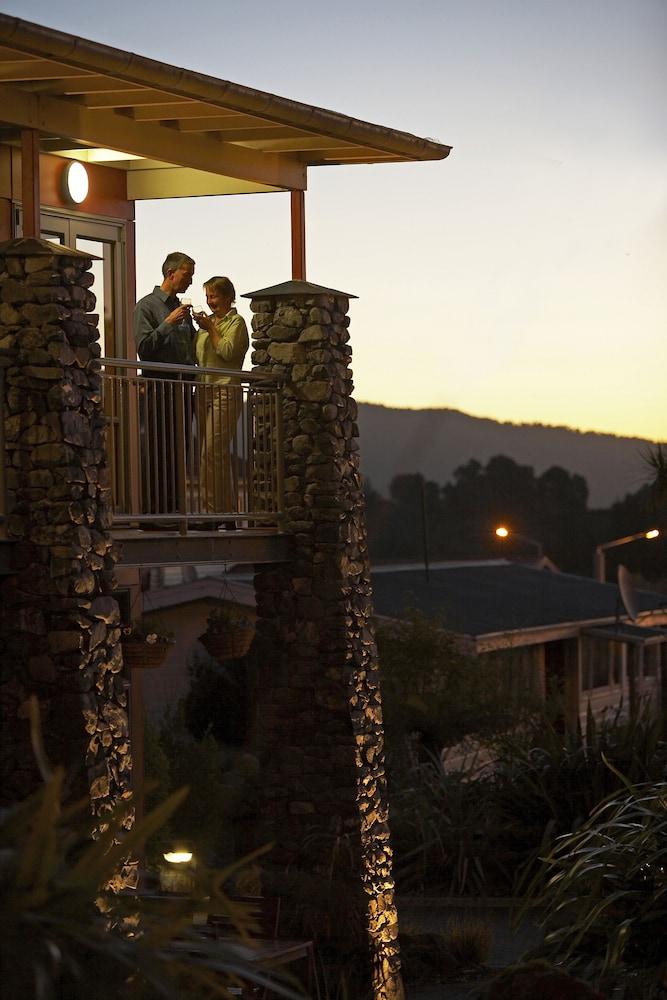 Te Weheka Boutique Hotel Fox Glacier Exterior photo