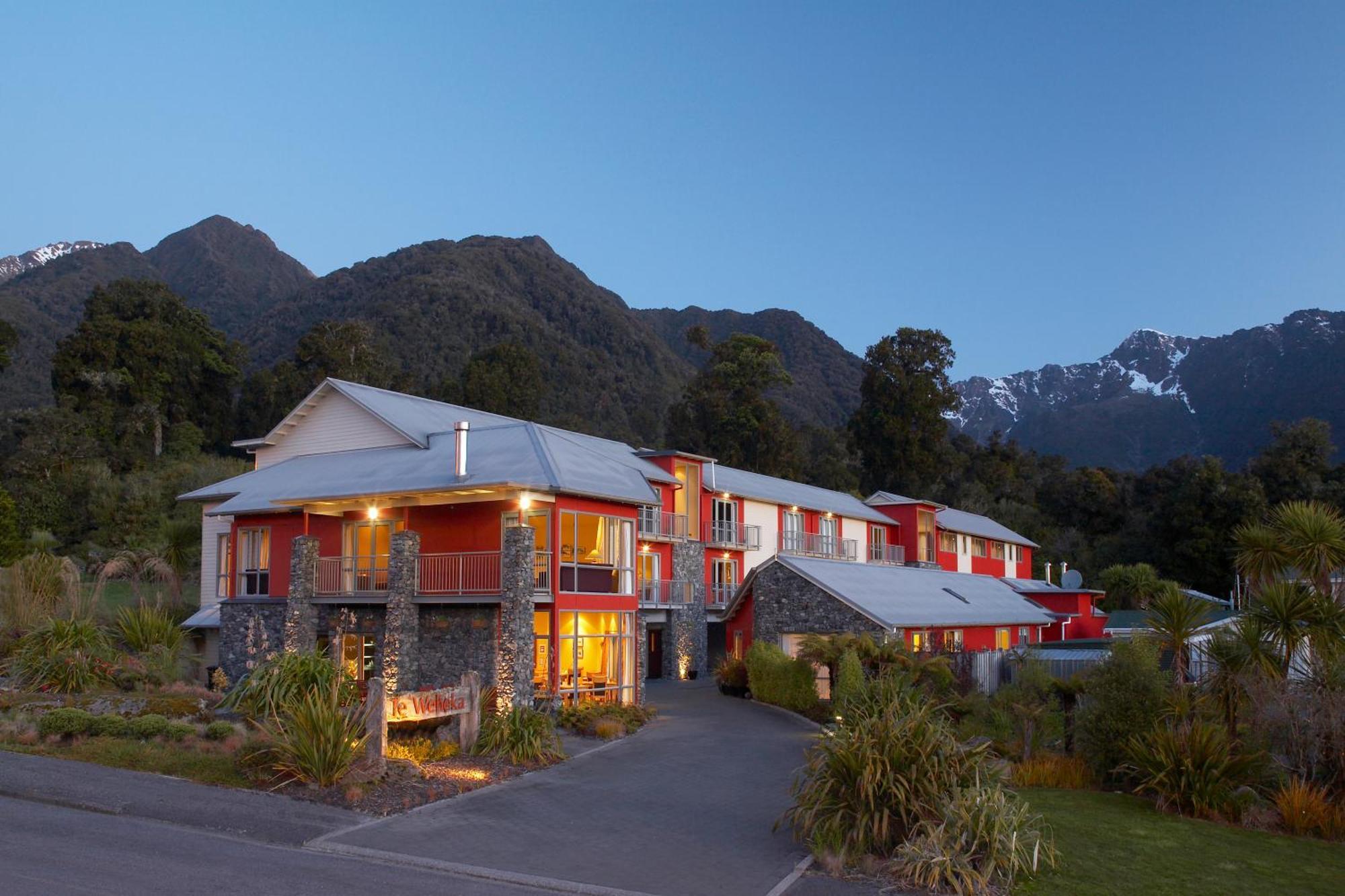 Te Weheka Boutique Hotel Fox Glacier Exterior photo