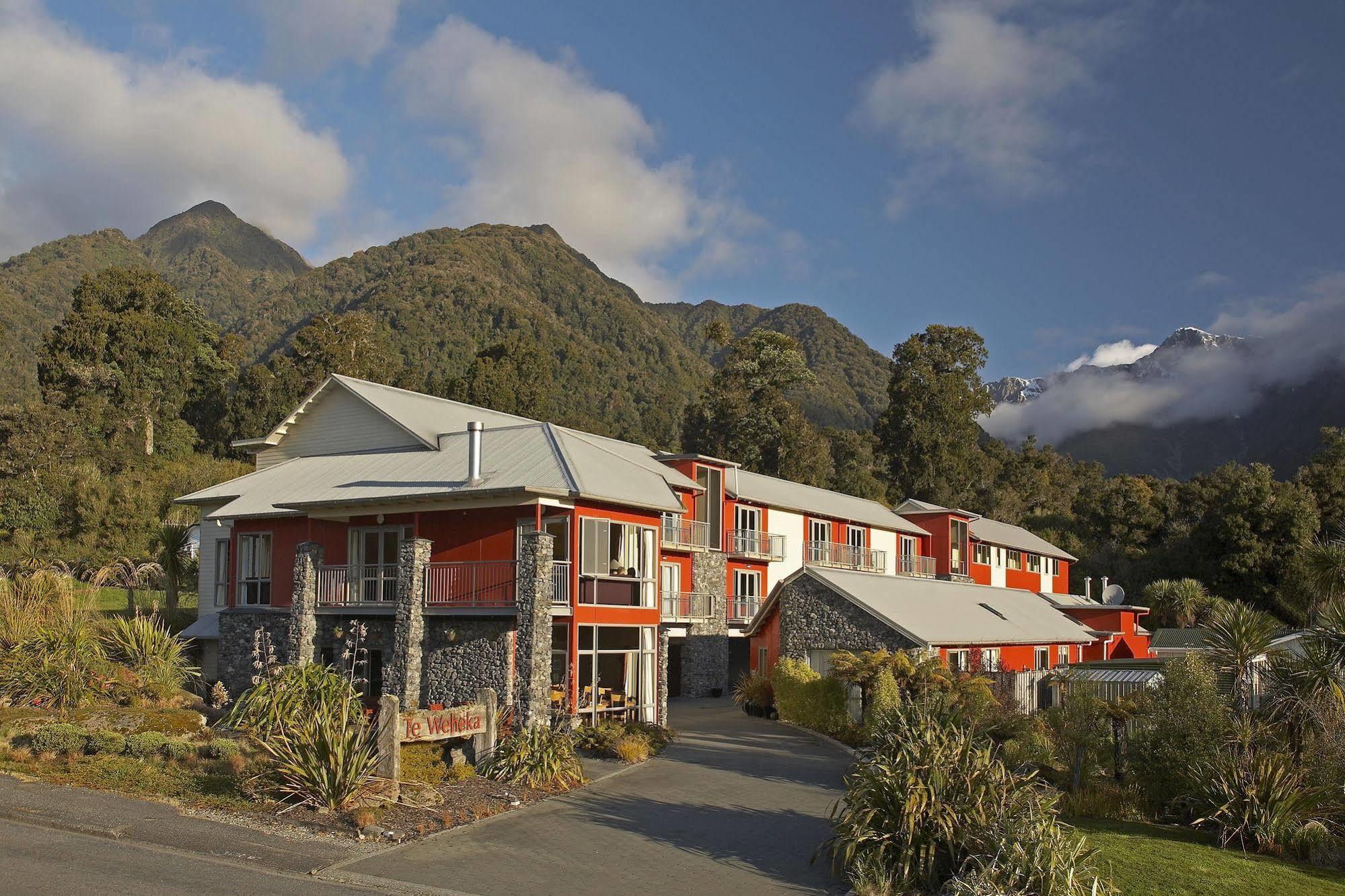 Te Weheka Boutique Hotel Fox Glacier Exterior photo